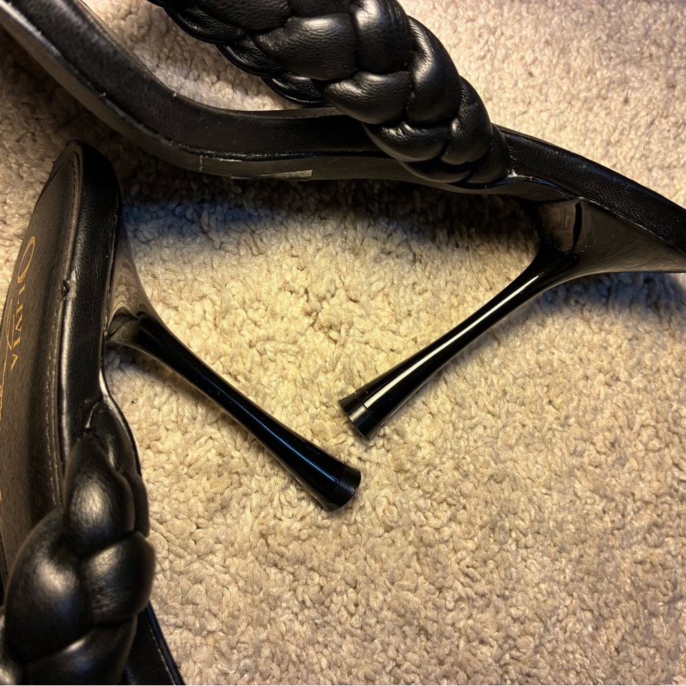 Women's Black Braided Sandals - Picture 4 of 4